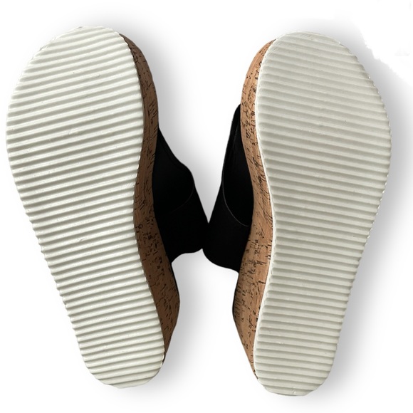 NANIYA - Black Buckle Platform Wedge Sandal – Women Size: 6.5 - Picture 6 of 6